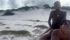 素人巨尻ブラジル美女、巨根バックでアナル＆マンコ交互ハメ！