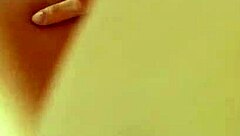 Üstüme Tırmanıp Crossdressing Çılgınlığında Boşalıyor Wild Eğlence