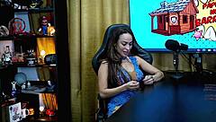 Belinha baracho got on all fours on the podcast table showing her huge ass in close detail so ruan took full advantage - pepum no barraco