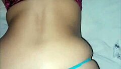 어, 파티 후에 그 육즙 나는 라티나 밀프의 큰 엉덩이에 폭발했어, 완전 낯선 사람