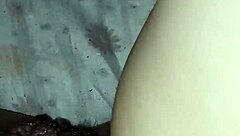 Fica, la bailarina morena, comparte momentos calientes con su amiga y novia en amateur.