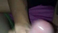 おい、ポルノ見始めて彼女が俺のチンポ掴んでマッサージして全部射精させた、全然空っぽに！