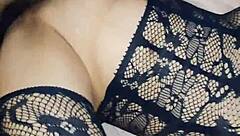 这硬核熟女自拍POV视频近距离秀骚逼