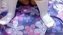 Åh wow, denne mexicanske ung kvinde giver sin tætte fisse til den liderlige professor og ender gravid med orgasmisk creampie i offentlighed