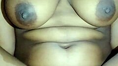 Wah, batang besar tu kongkek pepek dia teruk betul!