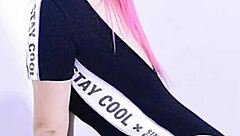 I'm this novinha giving up my virgin ass for first anal try... it hurts but exciting