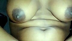 يا إلهي الزب الكبير ده فشخ كسها جامد!