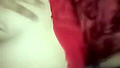 Hey, amatör koca götlü sıcak kızıl hatunu keyifle sikiyor