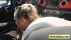 호른 블론드 틴 18+, 친구 클로이 로즈 찰스 데라에게 젖은 블로우잡 선사