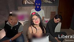 Enfermera sexy cura a 3 pacientes sacándoles la leche con blowjobs and quickie fucking 😏🍑💦