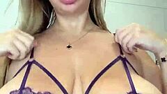 Two Huge Natural Saggy Tits Ovals with Sweet Big Cans