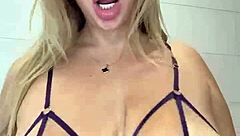 Two Huge Natural Saggy Tits Ovals with Sweet Big Cans