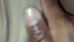 Leziz sereia ninfo'nun yoğun göt oyunu ıslak amından güçlü fışkırtmaya yol açıyor