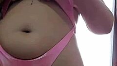 mostrando a buceta e pau na masturbação solo com exibicionismo.