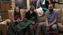 Wah, Itu Skena Doctor Who dengan Nova Maverick di Kostum Perawat Lengkap dan Setup Pasien