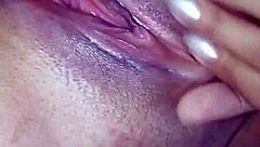 en el baño for a quick moment