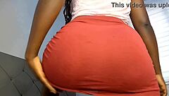 熱気ムンムンの黒ギャル娼婦がデカ尻マンコ焦らして激オナニー震え絶頂！