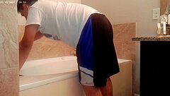 Hey, just generally tidying up the bathroom for some house chore work 😊