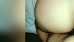 Infiel Casada Gime Fuerte en Baño con Culo Grande y Coño Apretado en Parte 3