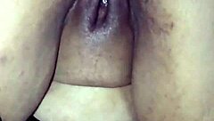 es la primera vez que mi amiga prueba el anal con su amante en la vagina