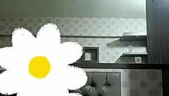 Selingkuh sama ibu sambung di kamar koss