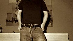 야, 이 연쇄 스트립이 딜도 장난감으로 애널 자위로 이어져