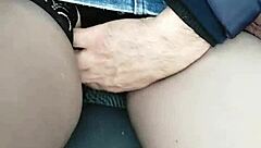 Mala is flashing her pussy in public and getting so napaljena in the car