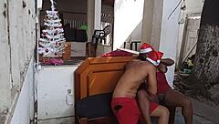 Garajda Brezilyalı Siyah Komşuma 18+ Küçük Sik Dildosu Verirken Azdım