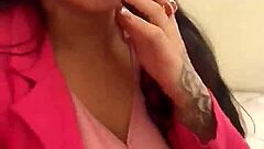 Hey, Angel Lima bina merdivenlerinde amını parmaklarken gördün mü öyle?