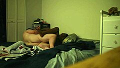 홈메이드 아마추어 흑인 여친 침대에서 구부려 하드 인터레이셜 도기스타일!