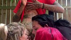 Hey, Check Out Gaktrizzy In This Fun Group Scene