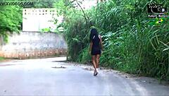 Ninfetinha shows her sensuality in a full bath.