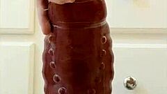 Cuba mainan XL flint dan sleipnir pakai kondom untuk selamat