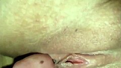 Mujer travesti se liga extraños grabando para su cornudo esposo