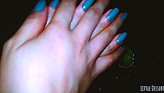 the beautiful teen experiences an intense foot massage leading to orgasm in homemade fetish session