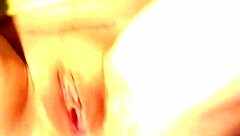 ¡Oh joder no creo este coño amateur rosa... tan rosado y mojado espera!