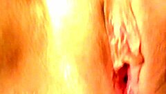 ¡Oh joder no creo este coño amateur rosa... tan rosado y mojado espera!