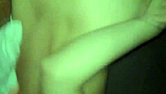 Genç 18+ Vietnamlı karımı tekrar sikiyorum çünkü çok azgın ve sert sikişe hazır 😏