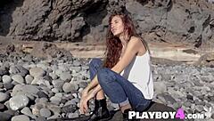 Sexy Tanya Vais exposed her hot naked body and enjoyed sexy milf poses outdoors 😍