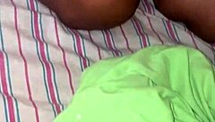 Estoy super cachonda con mis tetas ebony enormes listas para jugar