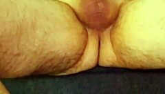 Masturbándome con muñeca sexual en sesión casera solo