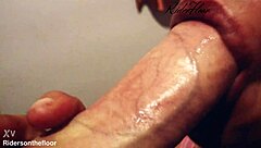 omg those beautiful lips are so cute and wet while teasing and sucking close up 😍