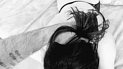 novinha branquinha transando com macho grandao estilo urso nordico viking metedor... ohh yeah submissive kissing and licking