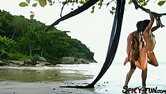 Aman Tanrım, bu amatör klasik vintage klipten sıcak yüzüne boşalma alıyor.