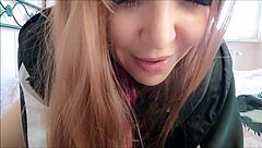 Há um alienígena na minha barriga se alimentando do meu desejo sexual, é absurdo