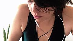 learn german with me, cute curvy european milf sharing sfw tips and fun