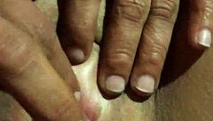 Exploraci�n vaginal with deep probing and intense sensations building to climax