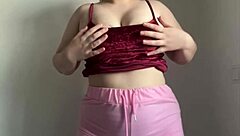 i'm your big ass and tits girl who really needs daddy's help stretching