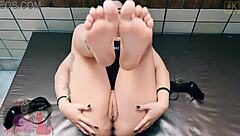 Hey, you podolatras, check out these most perfect little feet just for you