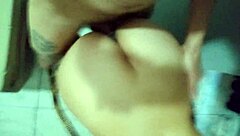 كارول الشابة الساخنة 18+ 18+ سمراء منحنية زي الشرموطة 😜